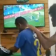 Illustration for article titled Heres How A Deaf And Blind Brazil Fan Enjoys The World Cup